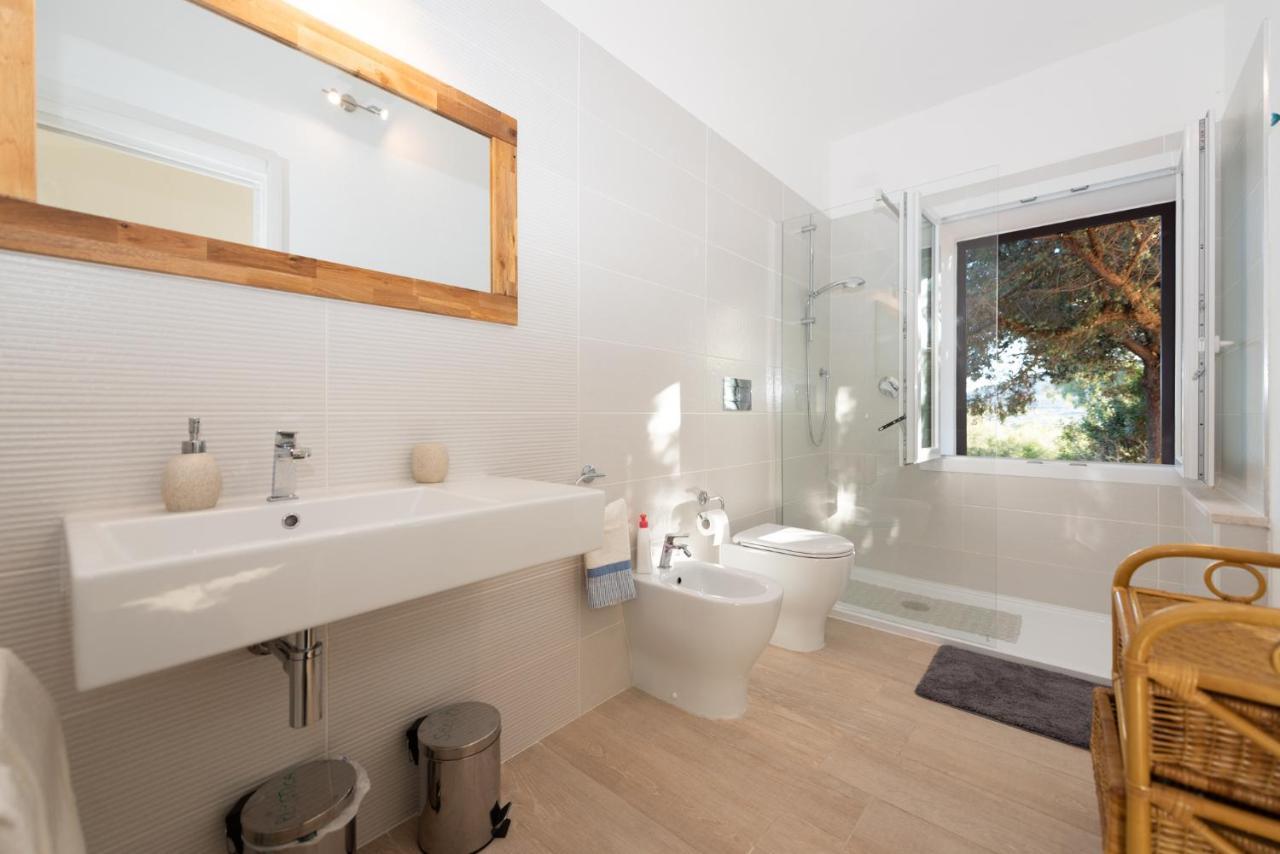 B&B Bithia Chia Ngoại thất bức ảnh