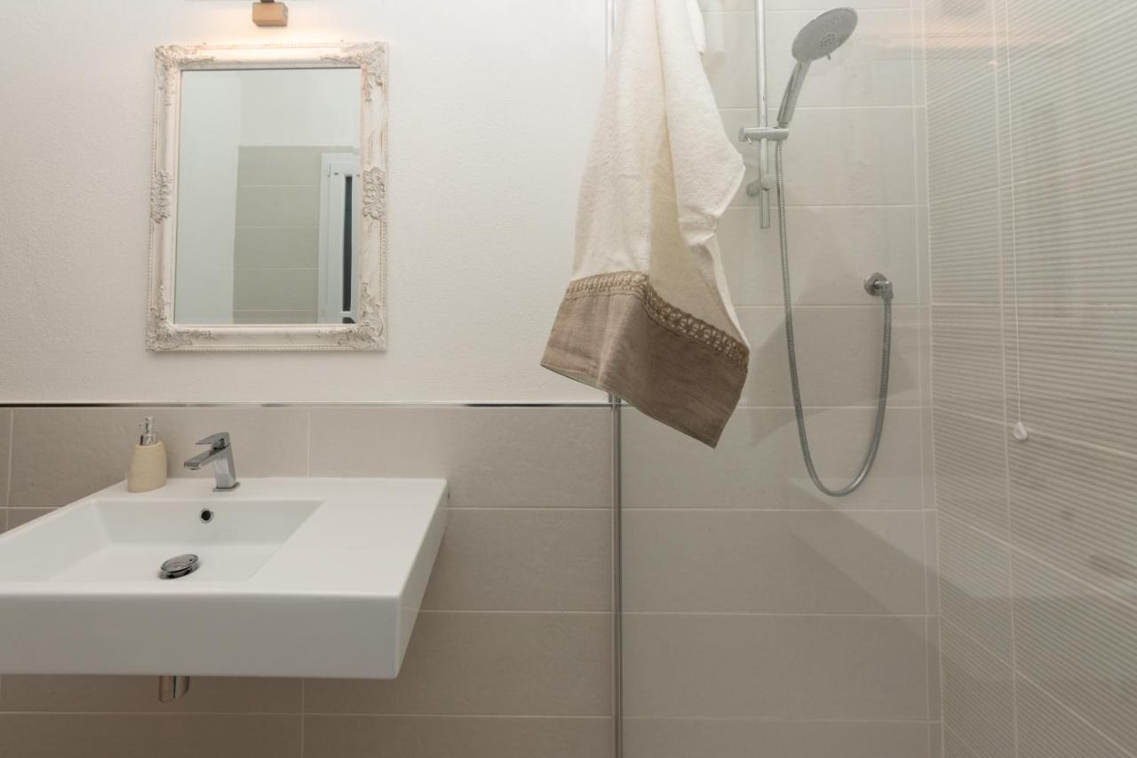 B&B Bithia Chia Ngoại thất bức ảnh