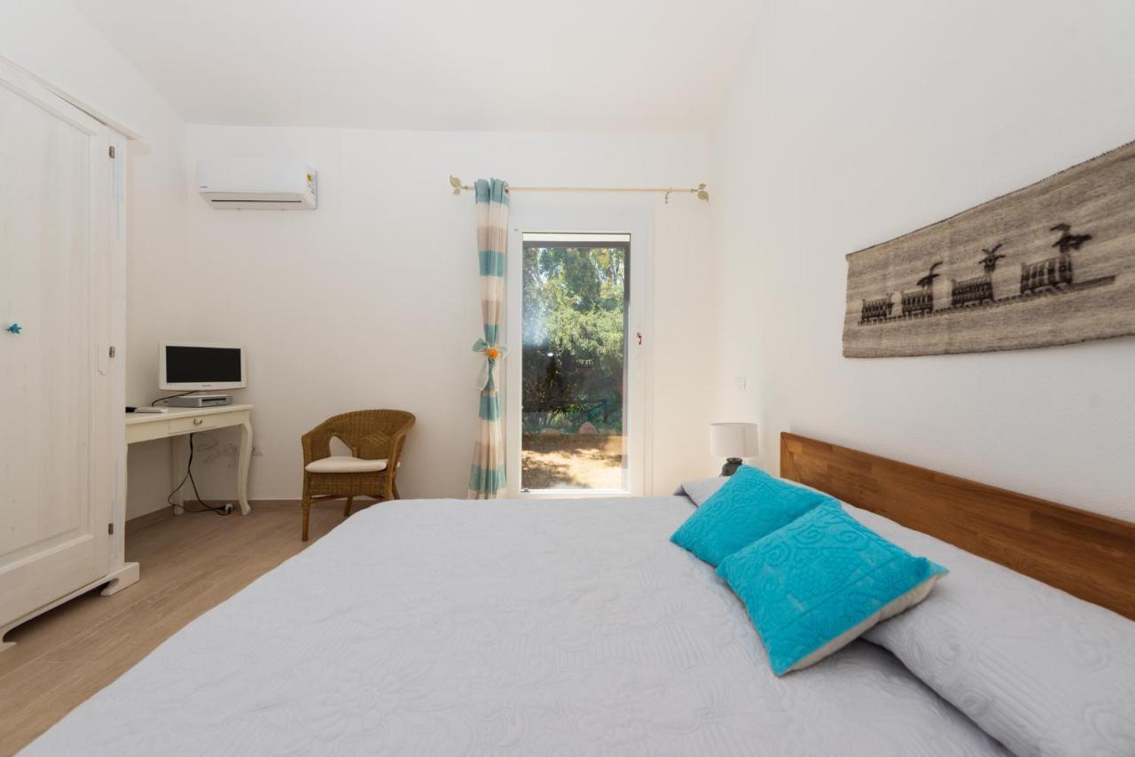B&B Bithia Chia Ngoại thất bức ảnh